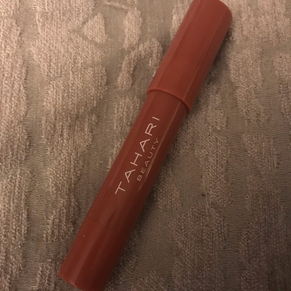 Tahari Beauty LIP SLIP Glossy Lipstick Crayon - Picture 2 of 3